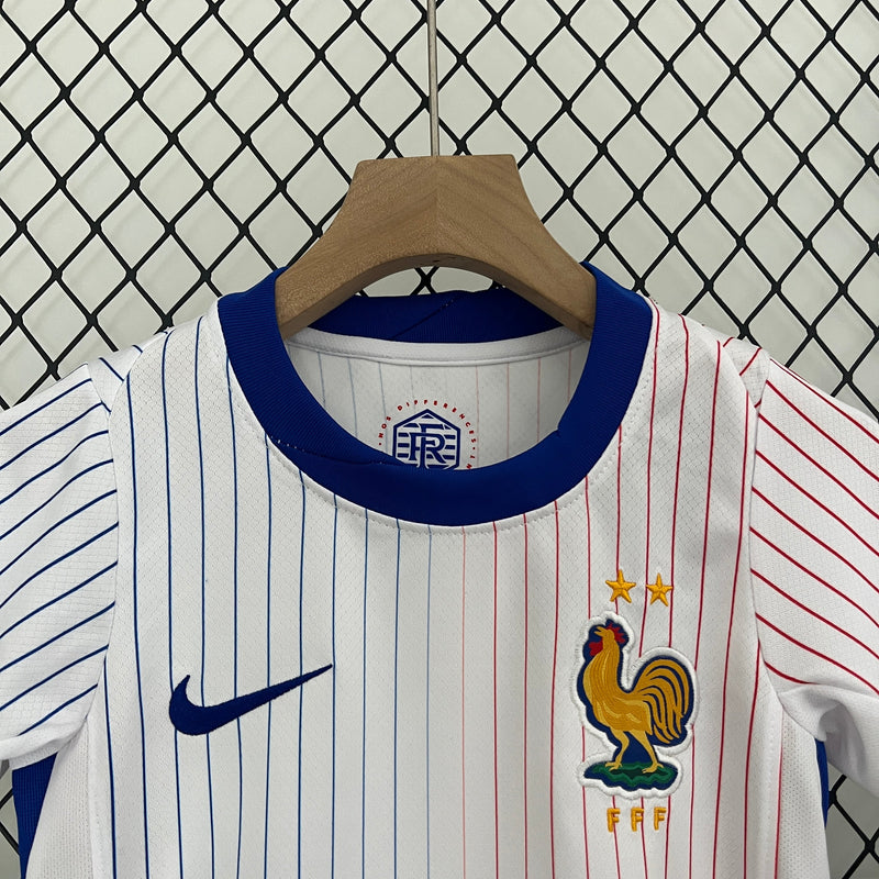 Conjunto Infantil França 24/25